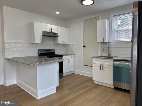 2600 S 61st Street, Philadelphia PA 19142