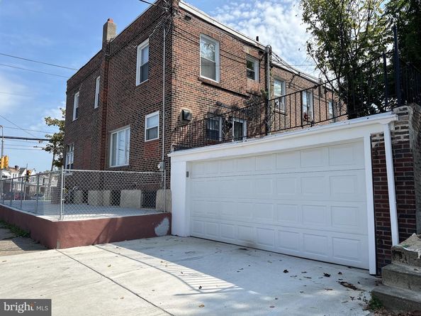 2600 S 61st Street, Philadelphia PA 19142