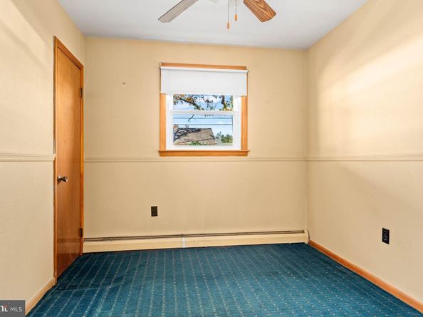 121 Swarthmore Avenue, Folsom PA 19033