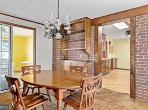 121 Swarthmore Avenue, Folsom PA 19033