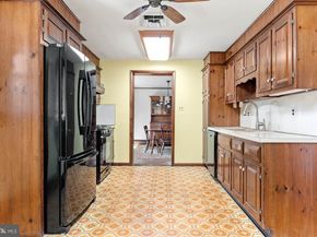 121 Swarthmore Avenue, Folsom PA 19033