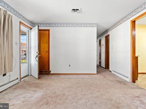 121 Swarthmore Avenue, Folsom PA 19033