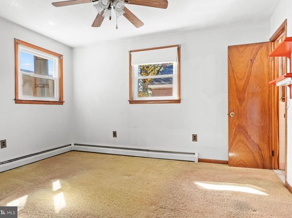 121 Swarthmore Avenue, Folsom PA 19033
