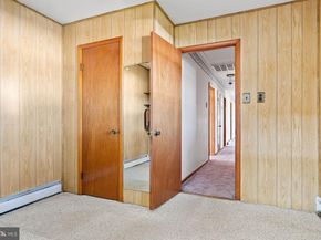 121 Swarthmore Avenue, Folsom PA 19033
