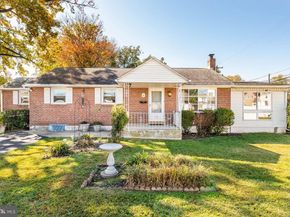 121 Swarthmore Avenue, Folsom PA 19033