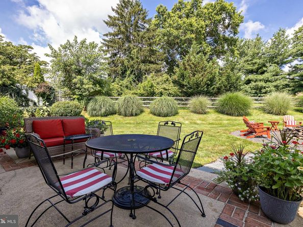 5967 Griscomb Drive, Bensalem PA 19020