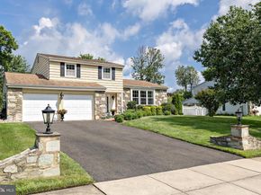 5967 Griscomb Drive, Bensalem PA 19020