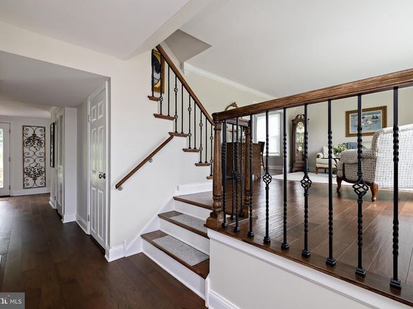 5967 Griscomb Drive, Bensalem PA 19020