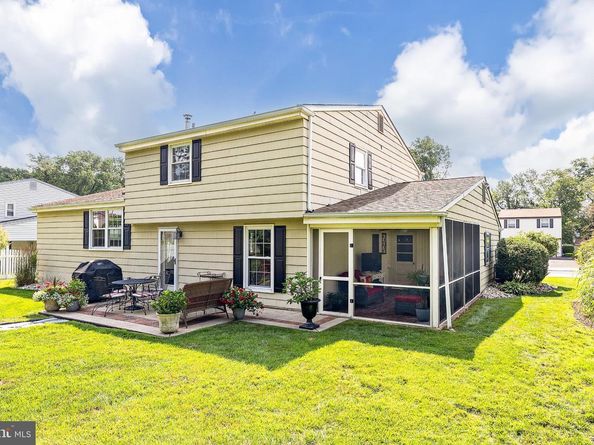 5967 Griscomb Drive, Bensalem PA 19020