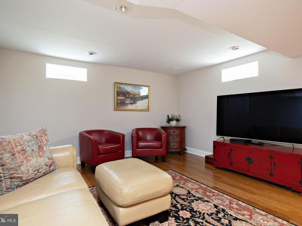 5967 Griscomb Drive, Bensalem PA 19020