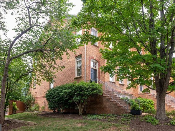 1816 Brentridge Street, Vienna VA 22182