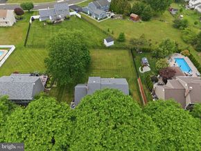 1461 Woodview Road, Yardley PA 19067