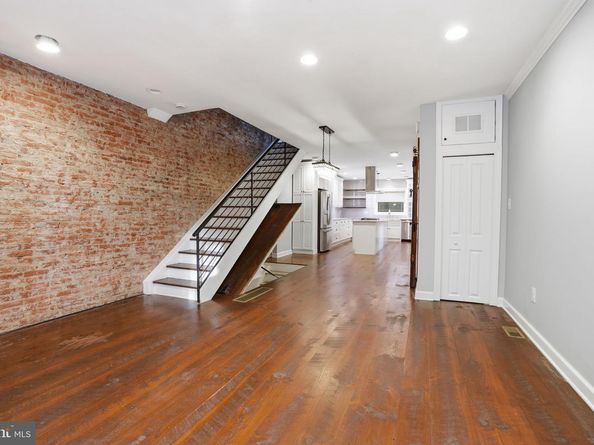 2407 Grays Ferry Avenue, Philadelphia PA 19146