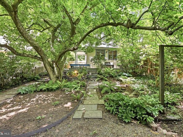 104 W Gravers Lane, Philadelphia PA 19118