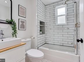 2417 S Mole Street, Philadelphia PA 19145