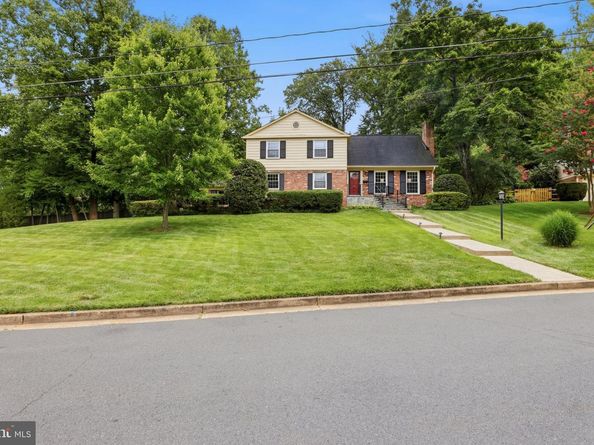6527 Bay Tree Court, Falls Church VA 22041