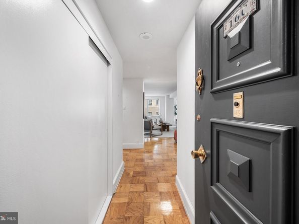 220 W Rittenhouse Square 16C, Philadelphia PA 19103