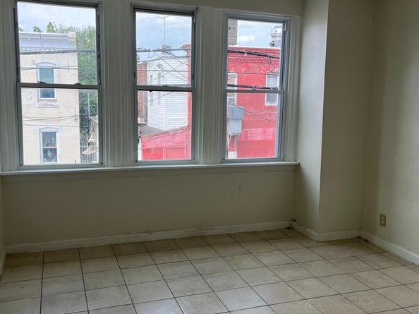 708 W Ritner Street, Philadelphia PA 19148