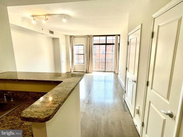 1111 25TH Street NW 815, Washington DC 20037