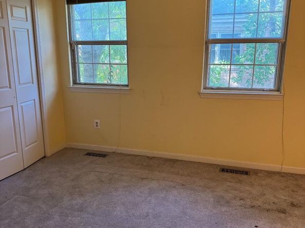 922 S Rolfe Street S, Arlington VA 22204