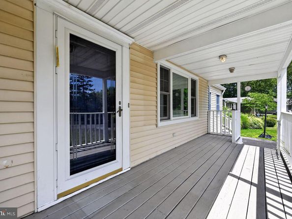 20 Lawndale Drive, Yardley PA 19067