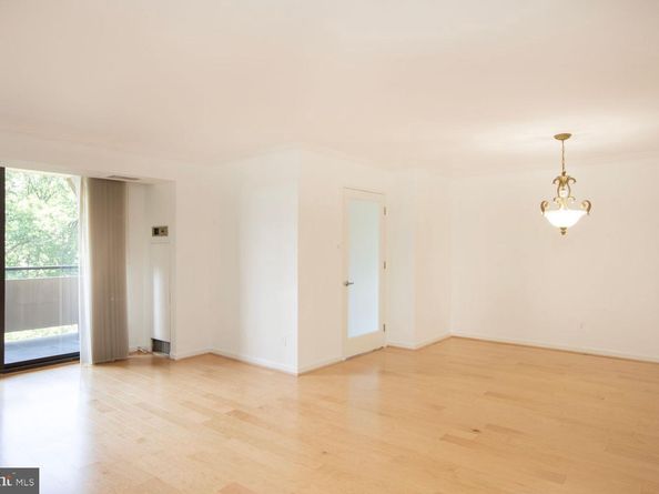 1800 Old Meadow Road 813, Mclean VA 22102