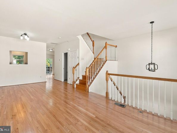 45547 Reading Terrace, Sterling VA 20166