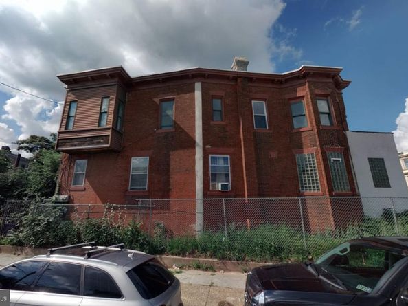 200 N 52nd Street, Philadelphia PA 19139
