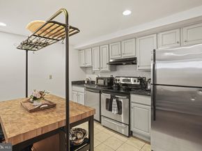 1321 NW Fairmont Street NW 1, Washington DC 20009