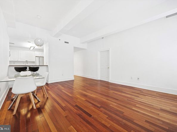 1500 Chestnut Street 15H, Philadelphia PA 19102