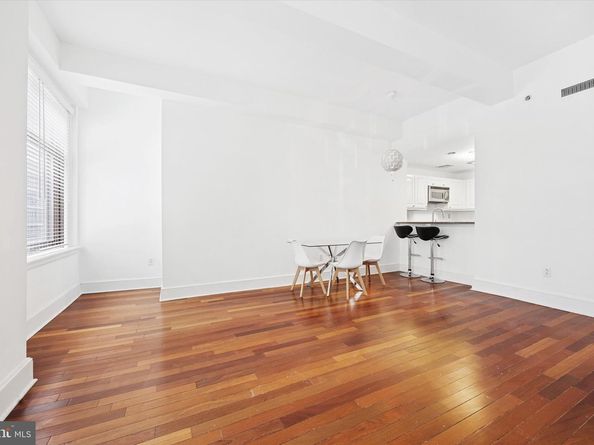1500 Chestnut Street 15H, Philadelphia PA 19102