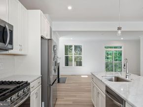 7412 Rocky Creek Terrace, Annandale VA 22003