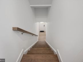7412 Rocky Creek Terrace, Annandale VA 22003