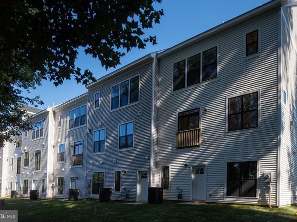 7412 Rocky Creek Terrace, Annandale VA 22003