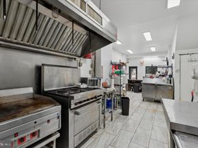 6028 Lansdowne Avenue, Philadelphia PA 19151