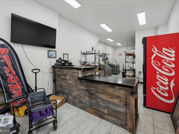6028 Lansdowne Avenue, Philadelphia PA 19151