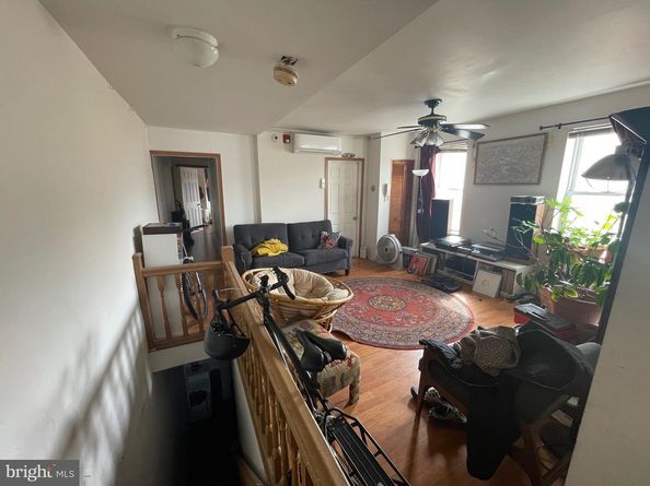 1162 S 10TH Street, Philadelphia PA 19147