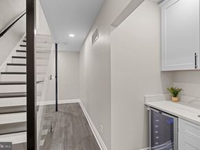 933 S 3rd Street, Philadelphia PA 19147