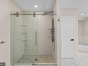 933 S 3rd Street, Philadelphia PA 19147