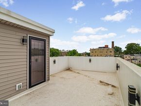 933 S 3rd Street, Philadelphia PA 19147
