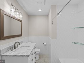 933 S 3rd Street, Philadelphia PA 19147