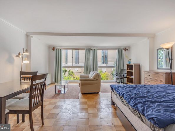 922 24TH Street NW 415, Washington DC 20037