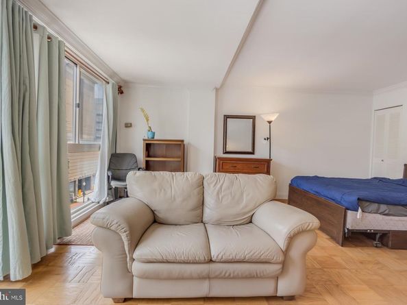 922 24TH Street NW 415, Washington DC 20037