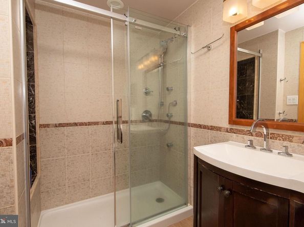 1695 Huntingdon Road, Huntingdon Valley PA 19006