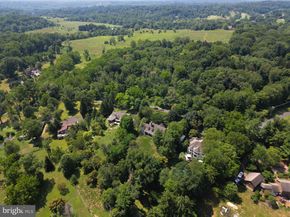1695 Huntingdon Road, Huntingdon Valley PA 19006