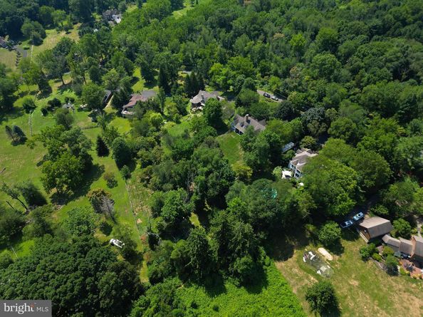 1695 Huntingdon Road, Huntingdon Valley PA 19006