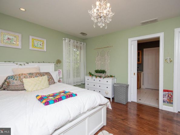 1695 Huntingdon Road, Huntingdon Valley PA 19006