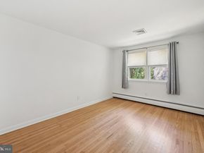 551 Barton Lane, Wayne PA 19087