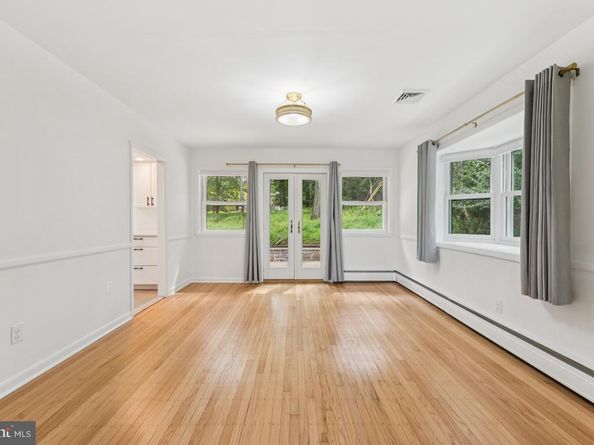 551 Barton Lane, Wayne PA 19087