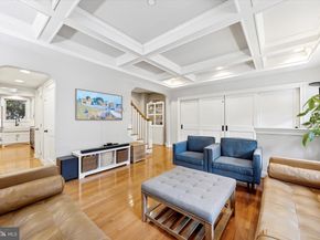 121 Valley Place, Media PA 19063
